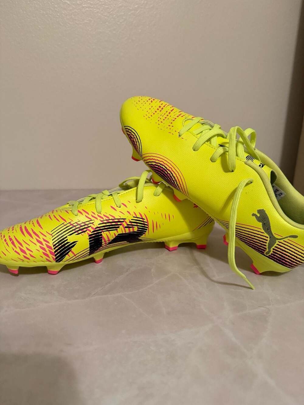 FUTURE 8 PLAY Firm Ground/Artifical Ground Men's Soccer Cleats